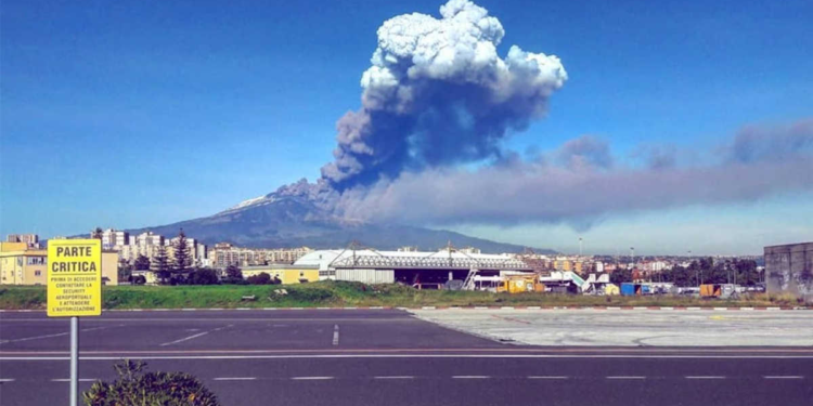 Etna, Progetto ‘Aeromat’ per prevenire impatto cenere vulcanica su aeroporto