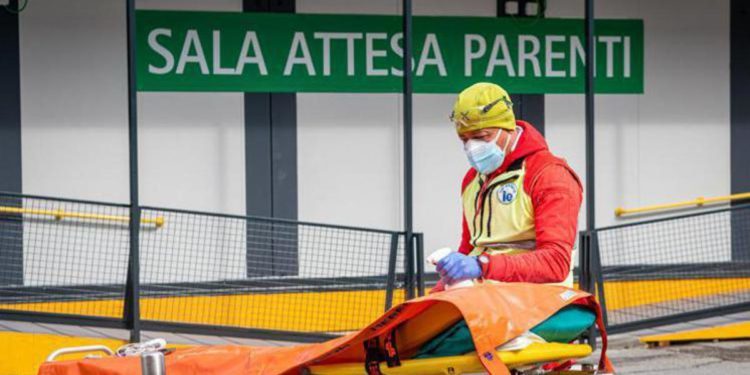 Visite a parenti in ospedale, serve green pass? Le regole