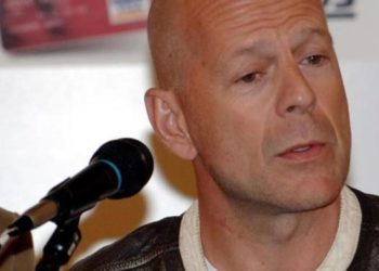 Bruce Willis si ritira per malattia: cos’è l’afasia