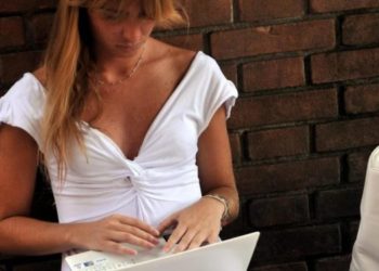 Cambio di residenza online, da oggi ok in Italia: ecco come