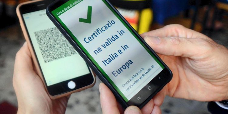 Green pass, da 1 giugno stop per ingresso in Italia