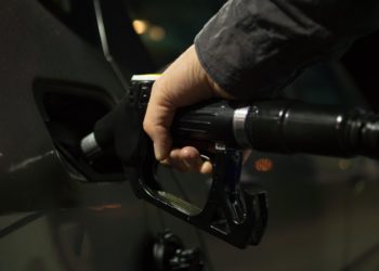 Bonus benzina 2022 di 200 euro, chi lo paga e come funziona